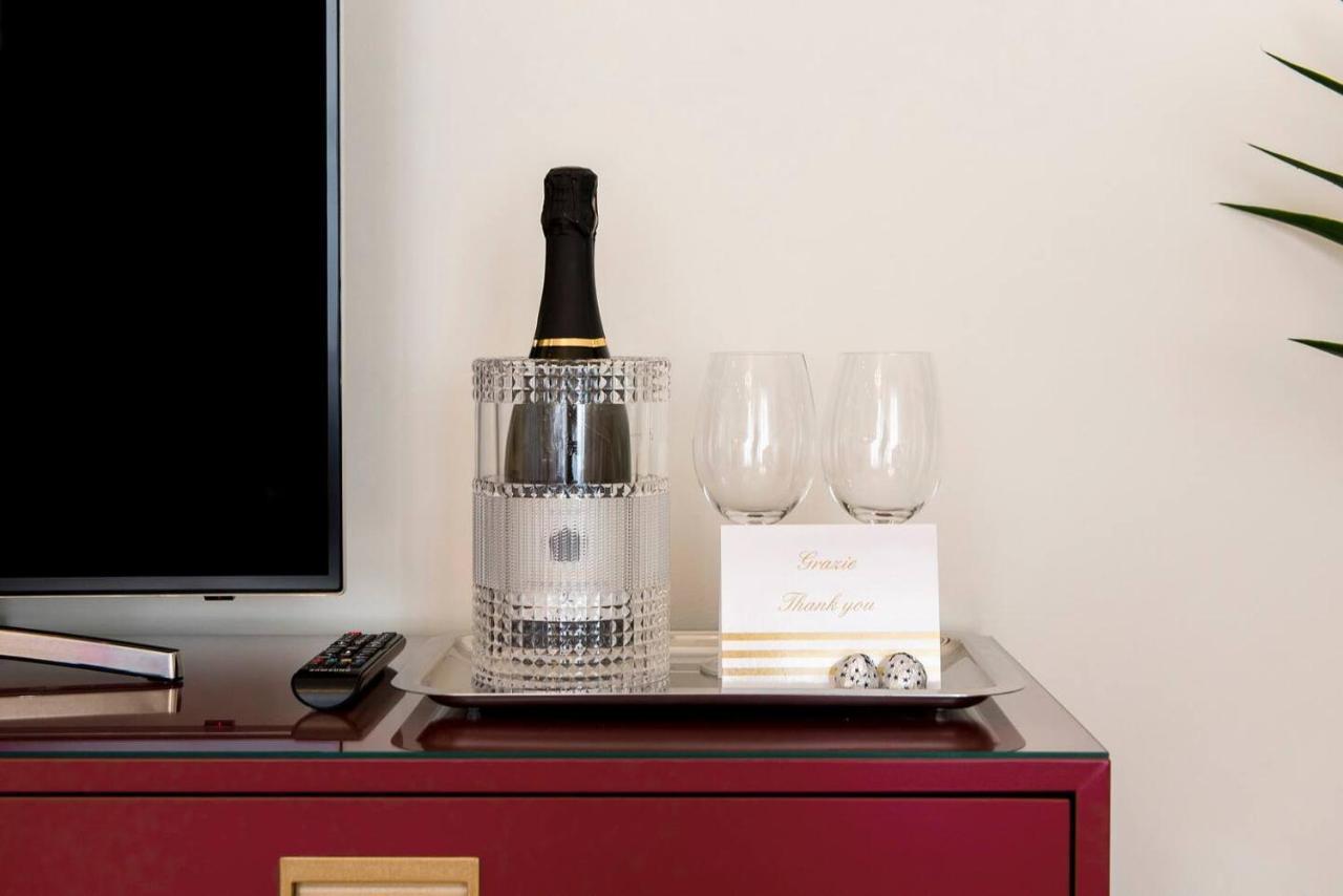 Madonna Montecchi Luxury Suite In Verona Exteriör bild